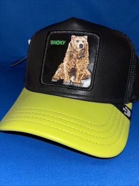 Goorin Bros The Farm Smoky Shleather Bear Grizzly Snapback Trucker Hat Cap NWT